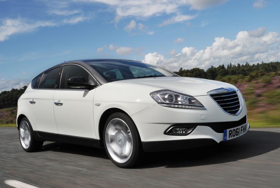  Chrysler Delta 2011 года  (фото 42 из 69)